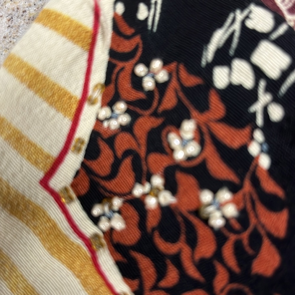 Blouse, button down NWT - Picture 11 of 13